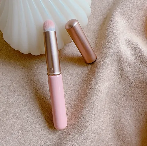 types of lip brush