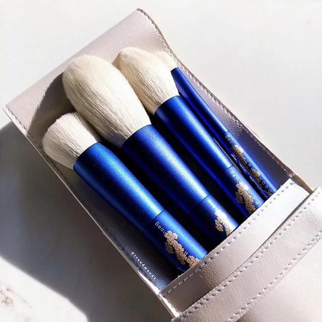 Japanese makeup brushes