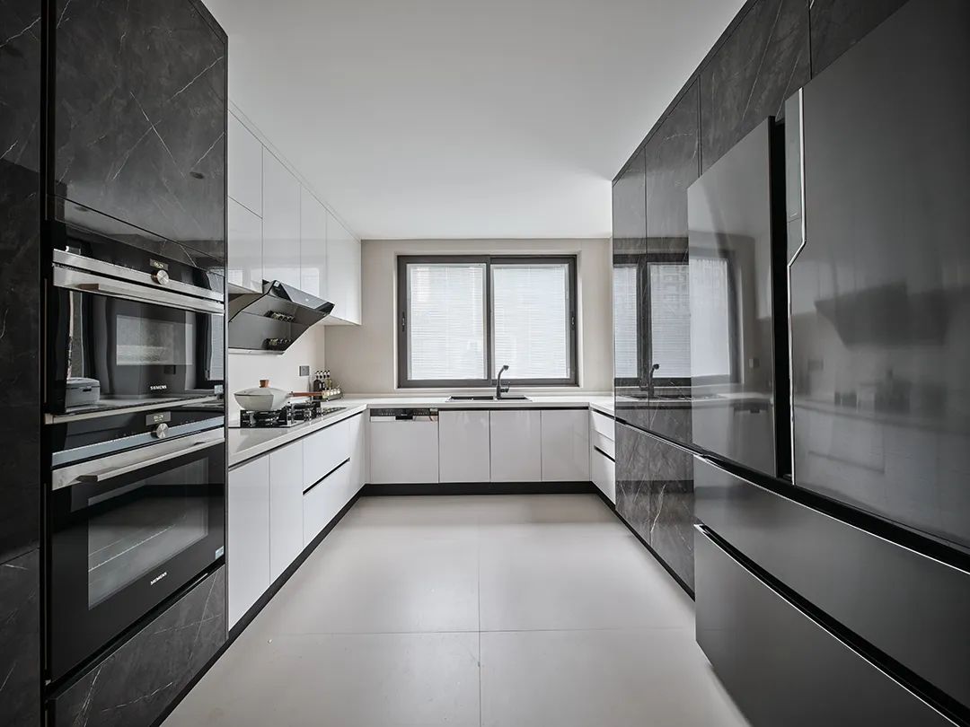light luxury home