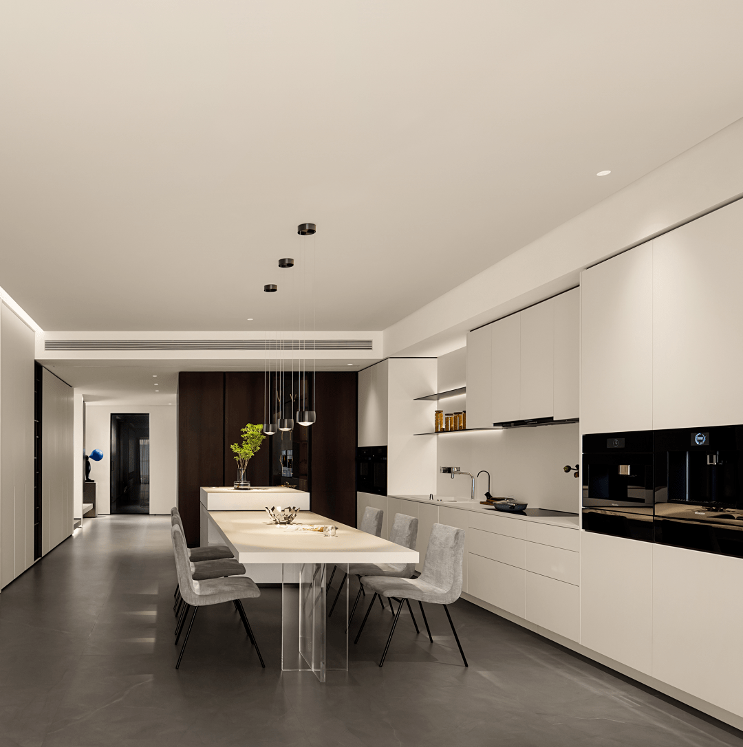 The luxury Italian furniture