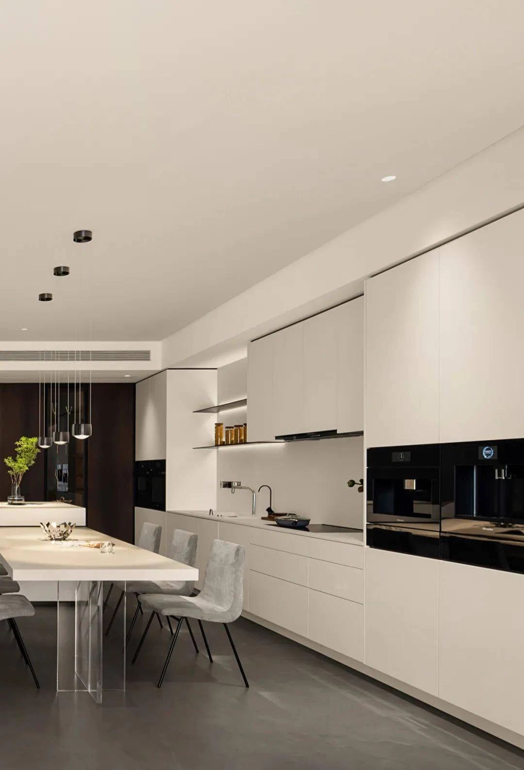 The luxury Italian furniture