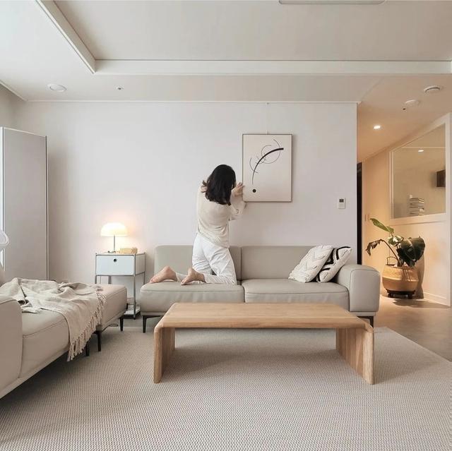 elegant modern furniture