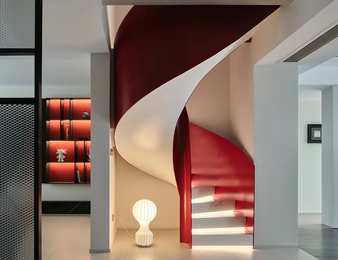 light luxury home