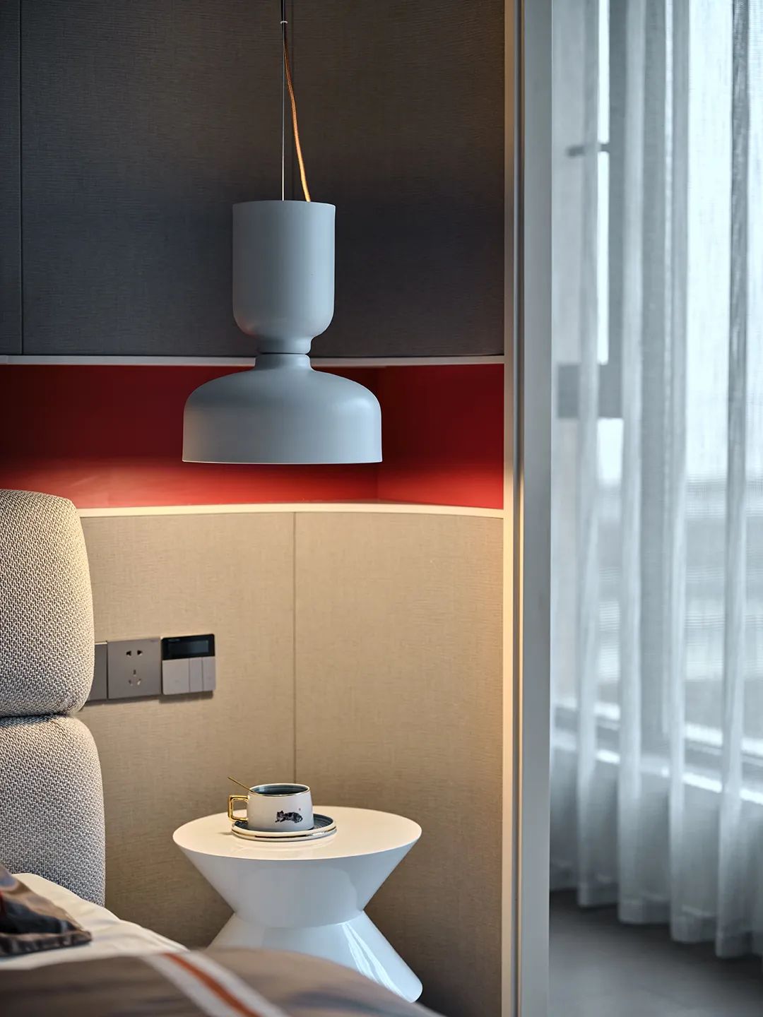light luxury home