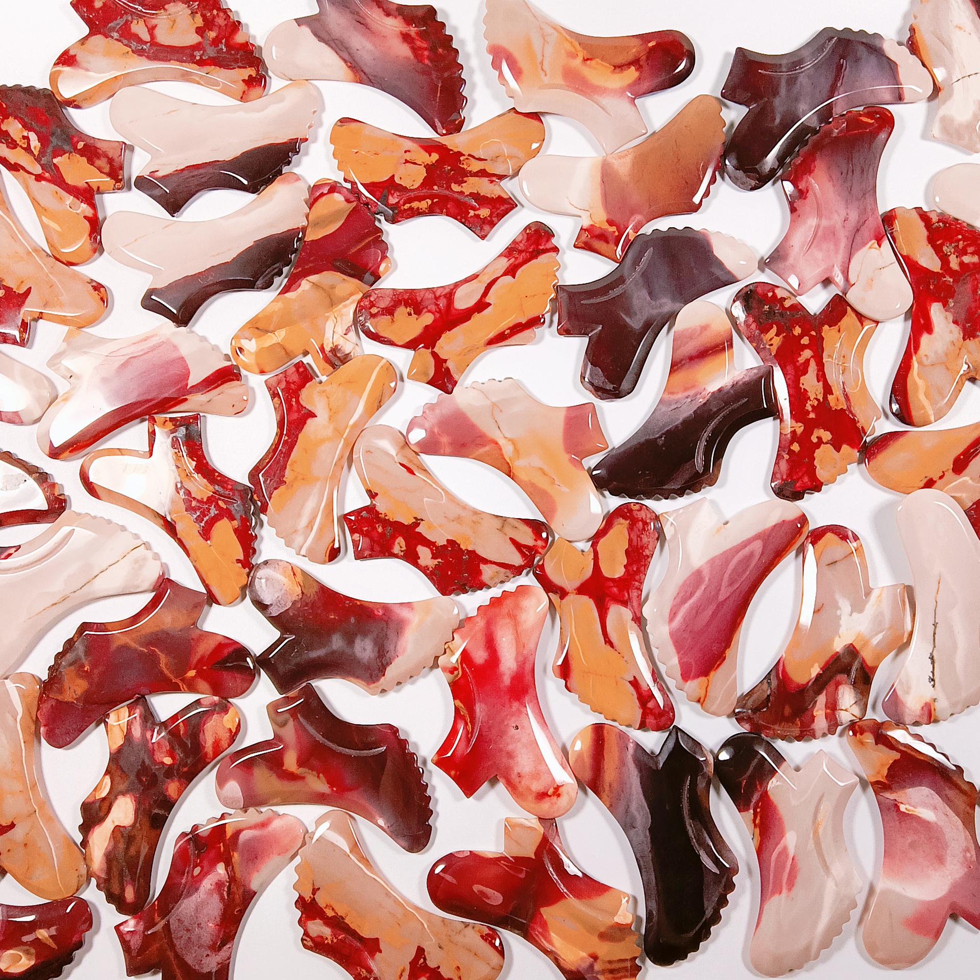 Gua Sha, an ancient Chinese traditional therapy, has been gaining popularity worldwide for its remarkable health and beauty benefits.