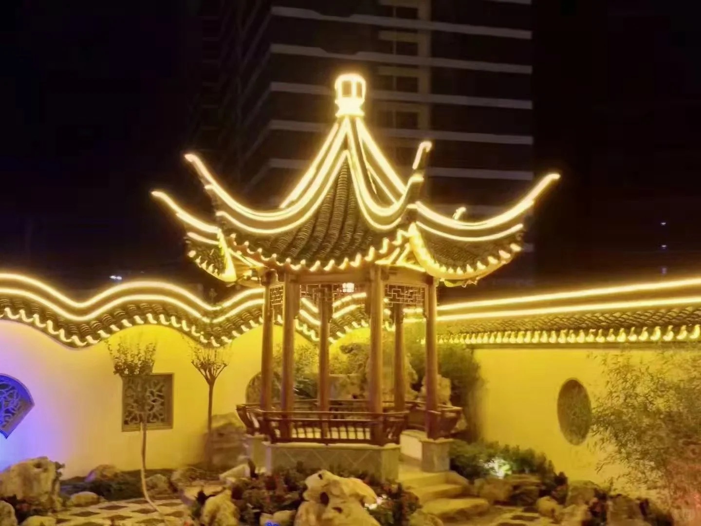 Pergola and Gazebo Ambiance