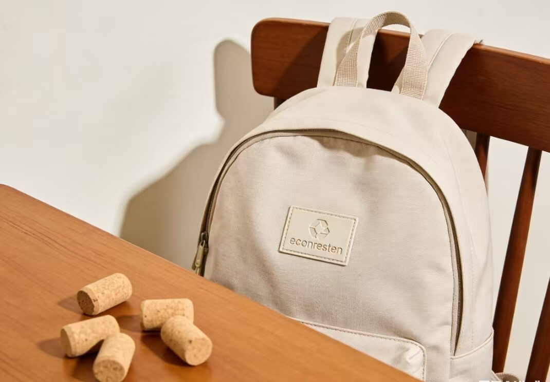 bag brands logo