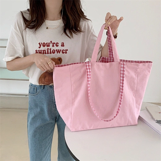 Tailor-made custom canvas bags to match your unique style and brand.