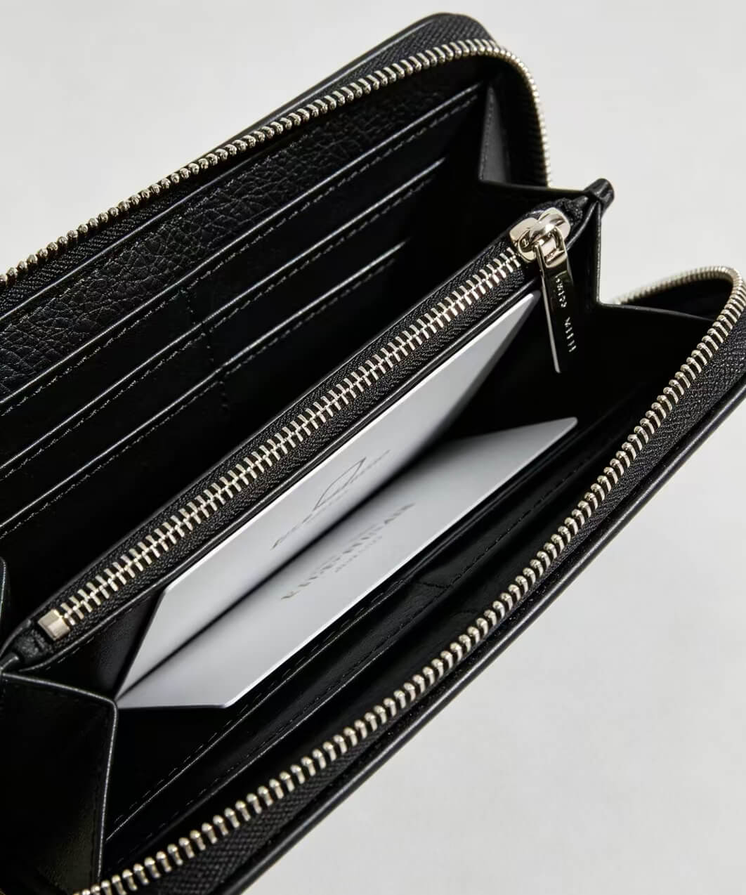 wristlet purse