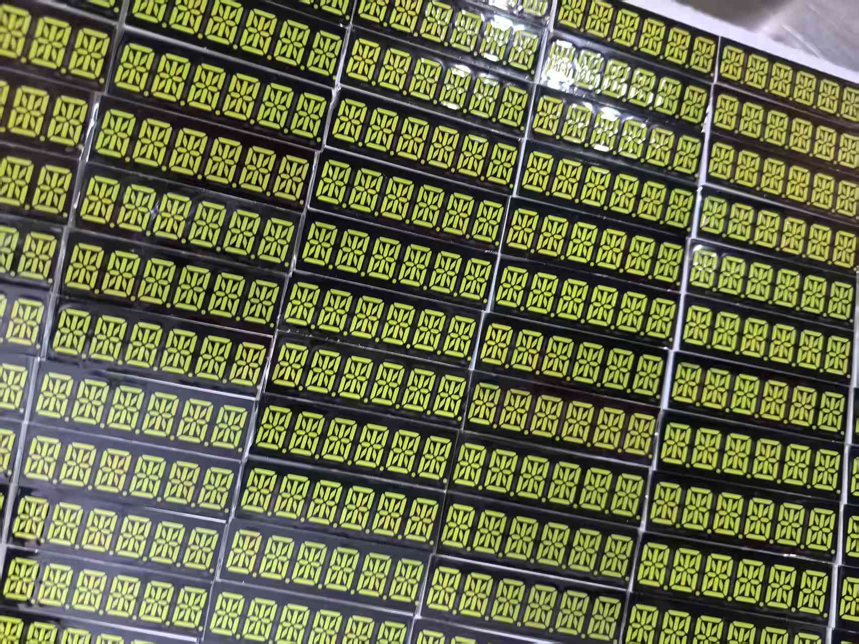Compact 4 digit 7 segment display installed on a small PCB