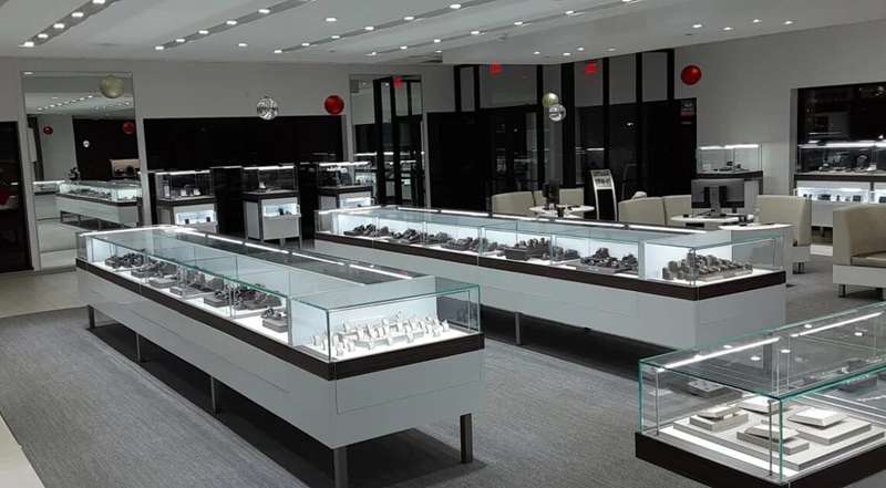 Jewelry Stores with light