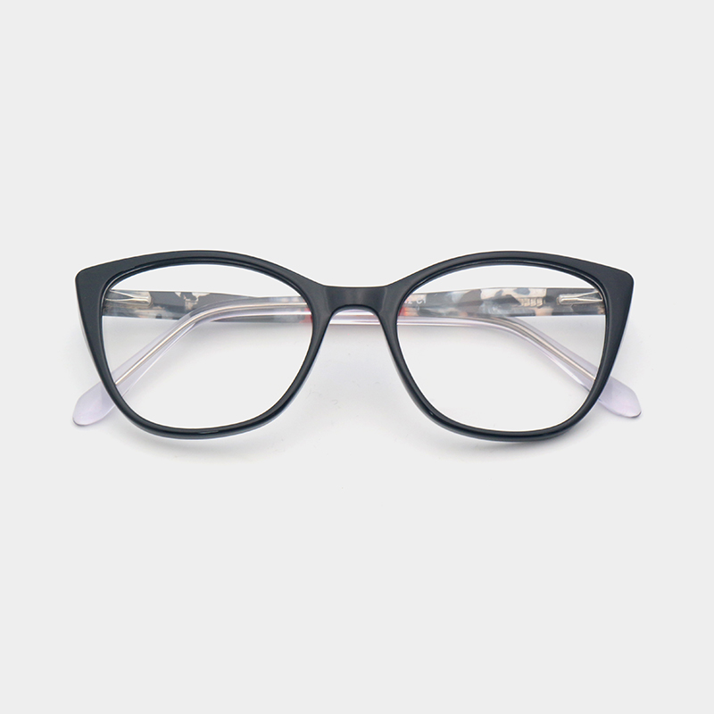 TR90 material front detail on Aurelith Glasses