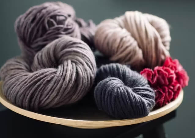 wool yarn dye