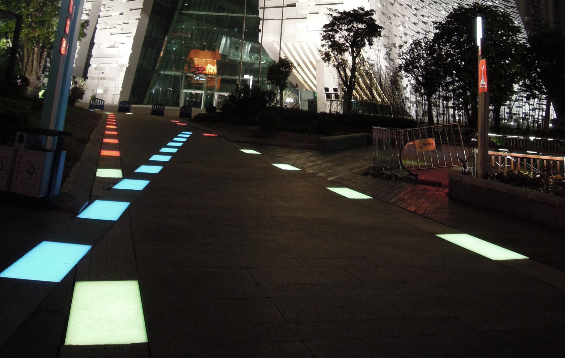 The Guangzhou Library - LED brick light - Shone Lighting