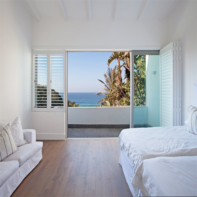 Plantation shutter