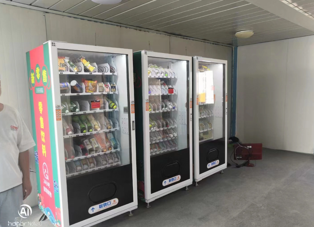 How should vending machines be anti-theft?
