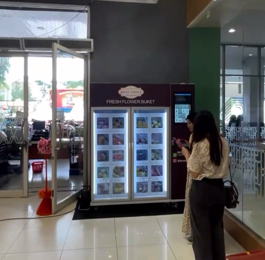 This locker vending machine is suitable selling bouquet