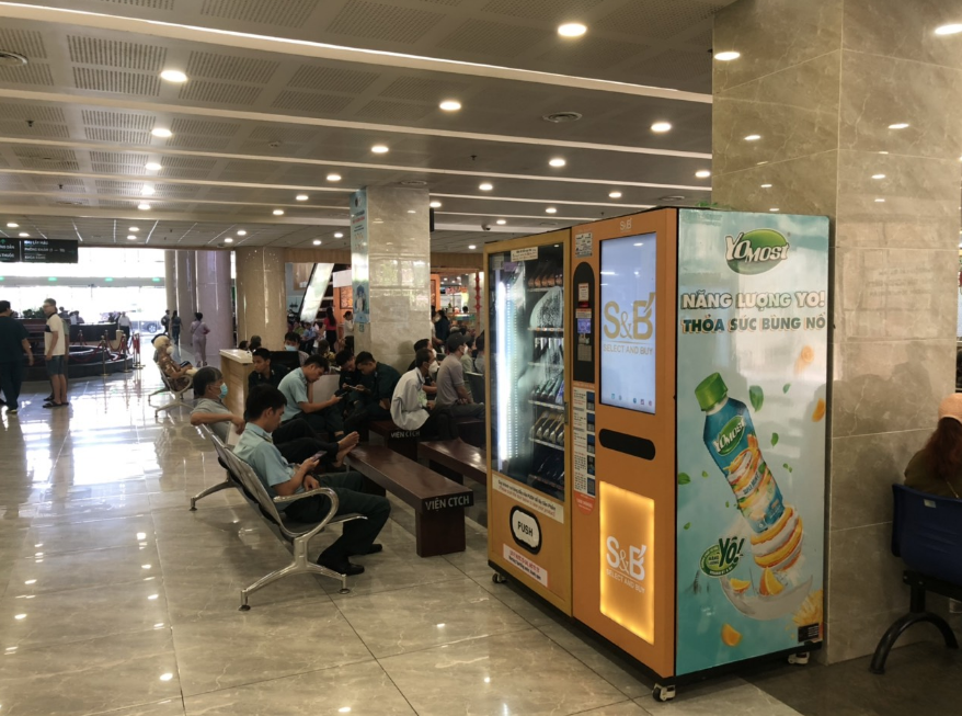vending machine customer case