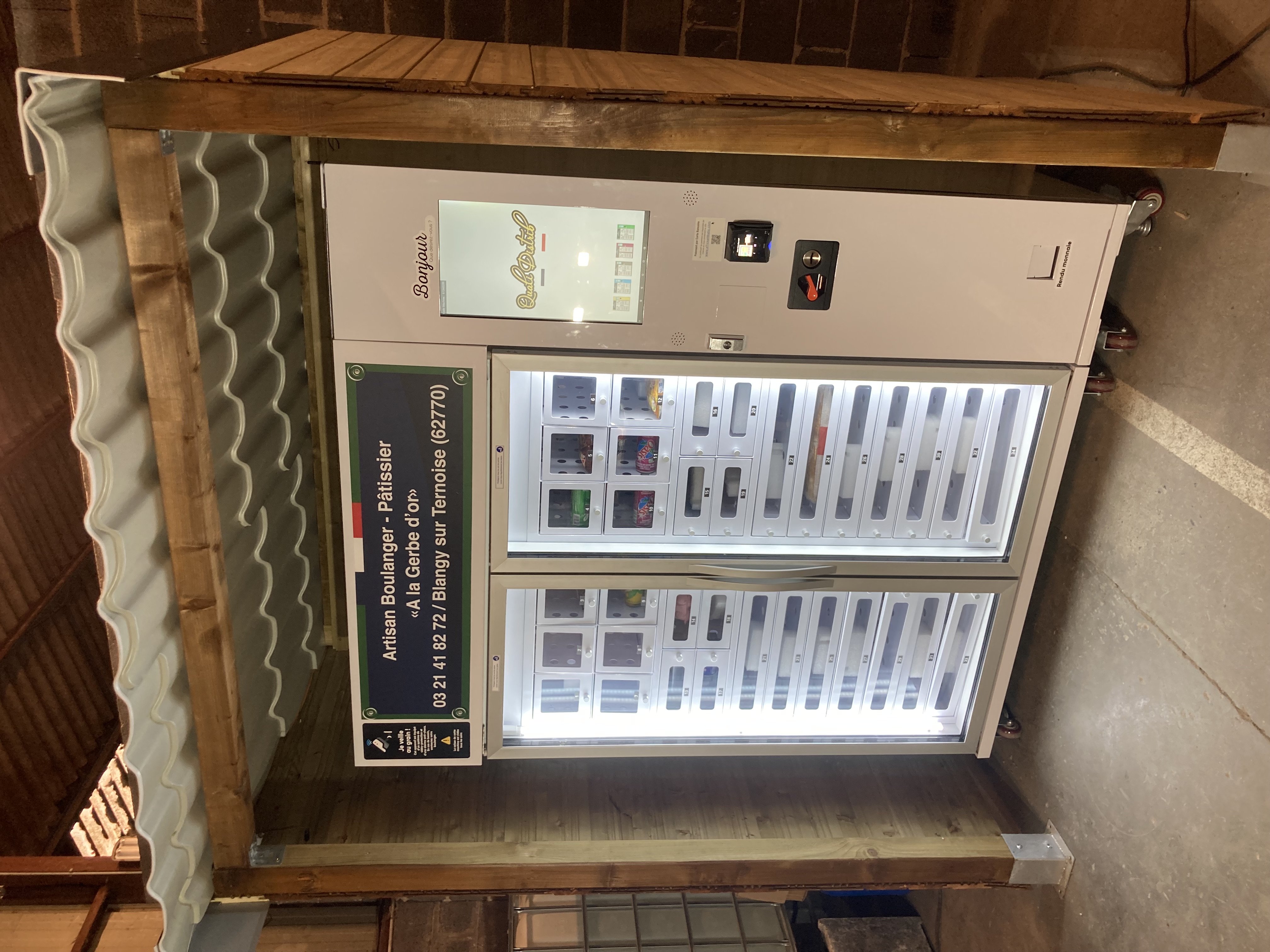 This frozen vending is suitable for selling frozen food.