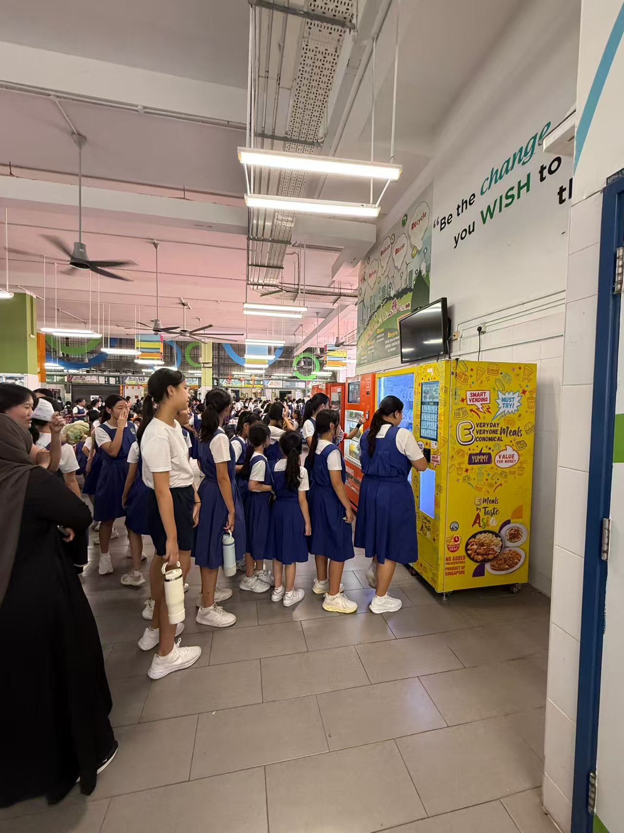 Our customer place this food vending machine in a school.