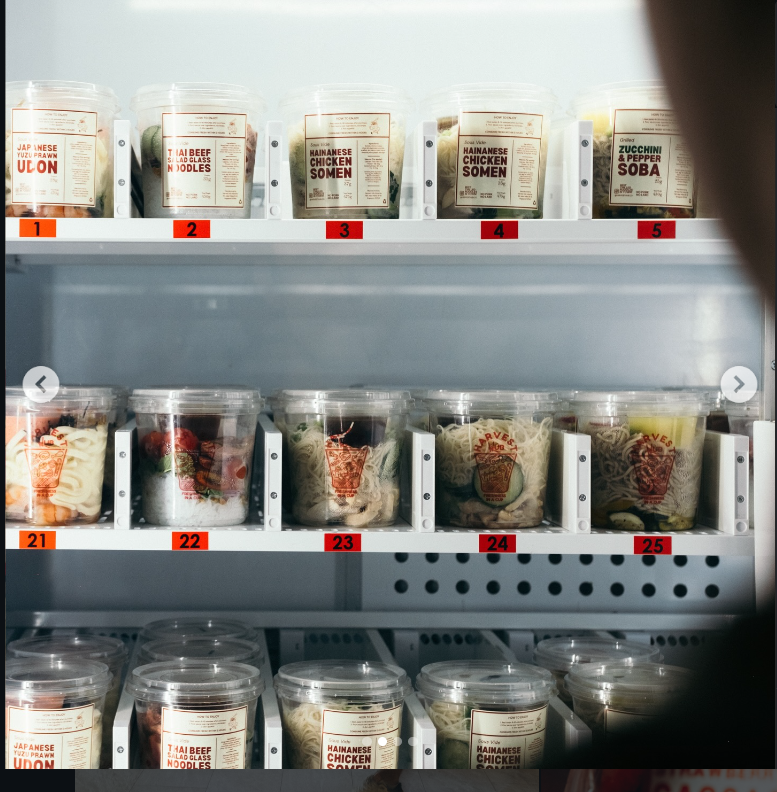 This Singapore client uses our vending machine to sell cupnoodles.