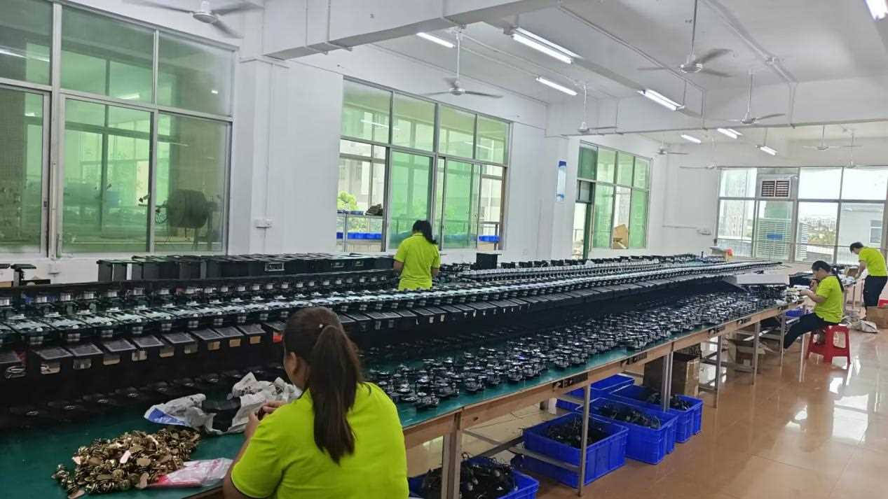 BLUE SEA LIGHTING FACTORY