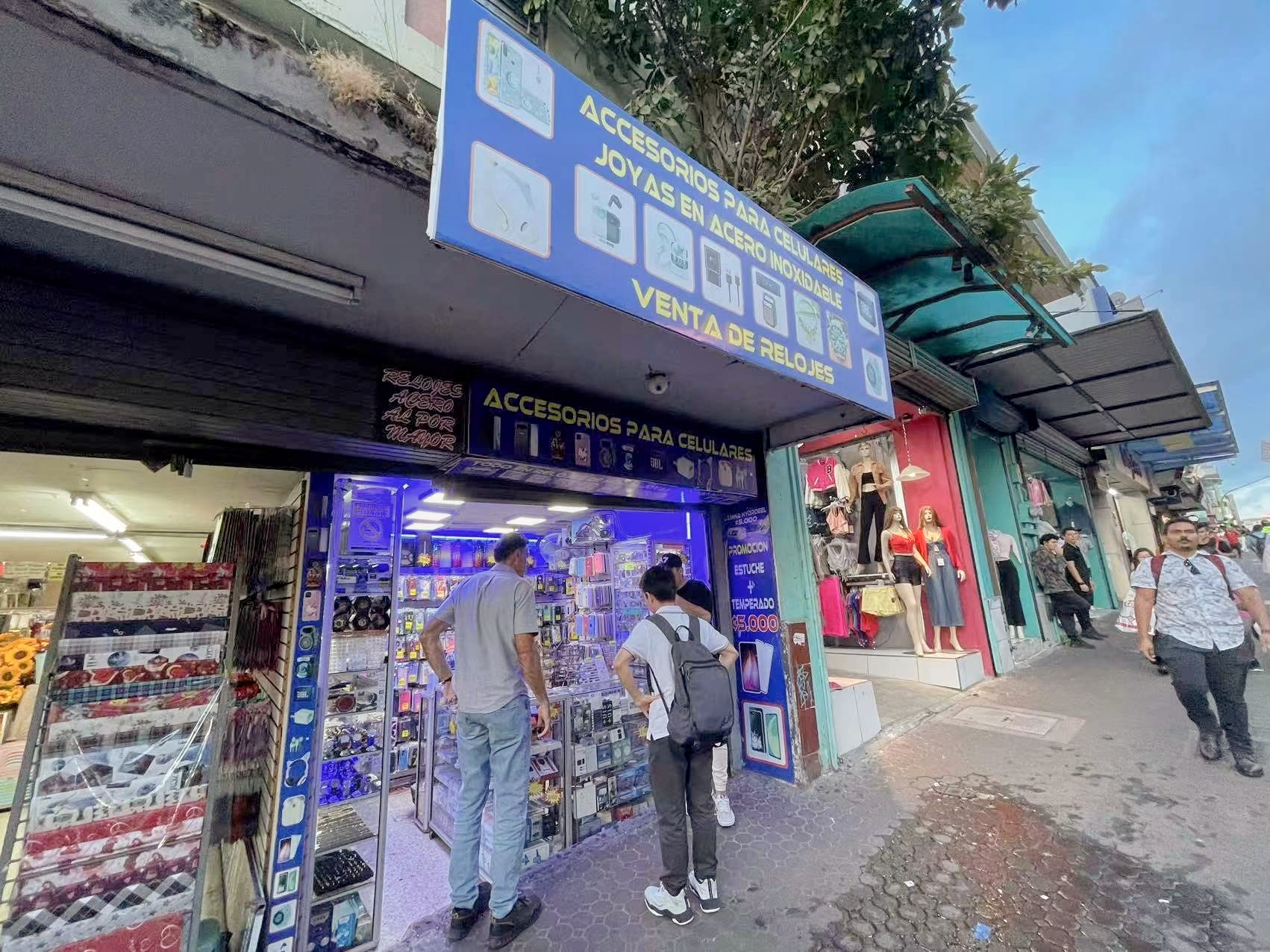 Learn about the Costa Rican consumer electronics market