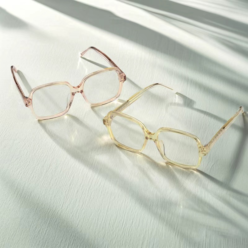 transparent color eyewear