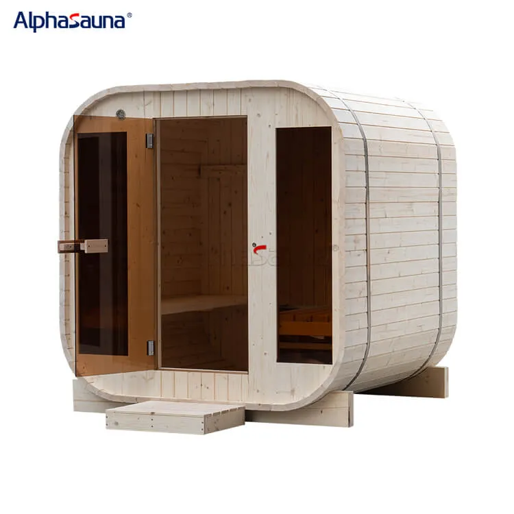 Can I wear swimsuit in sauna