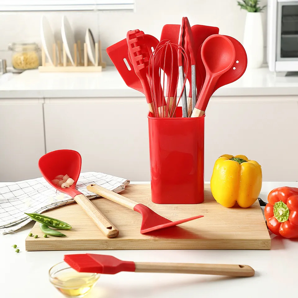 Why recommend using silicone kitchenware