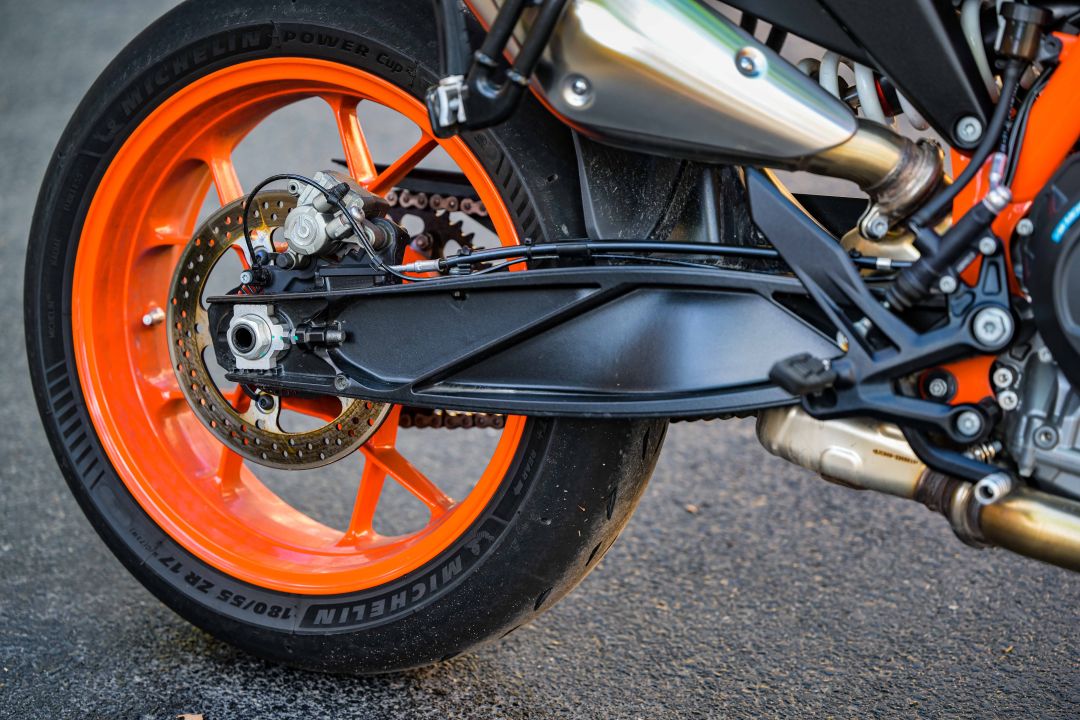 KTM 890 DUKE R!