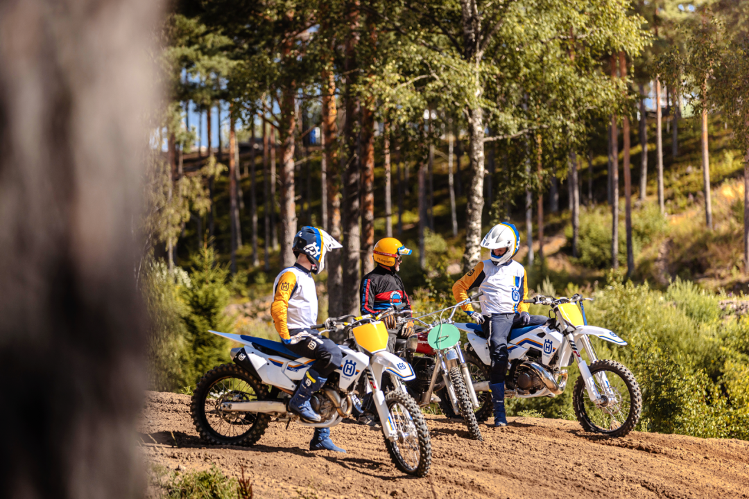 Huswana 2023 Heritage Limited Edition Cross - Country Racing Series