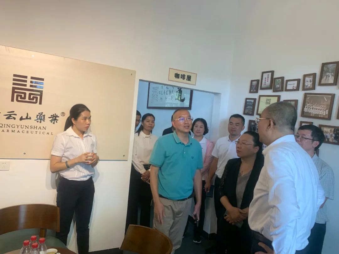 Deputy Secretary visited workers