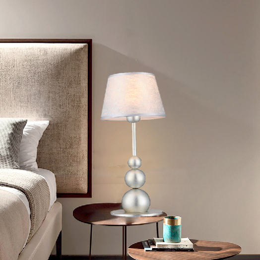 European vintage table lamp old design desk lamp