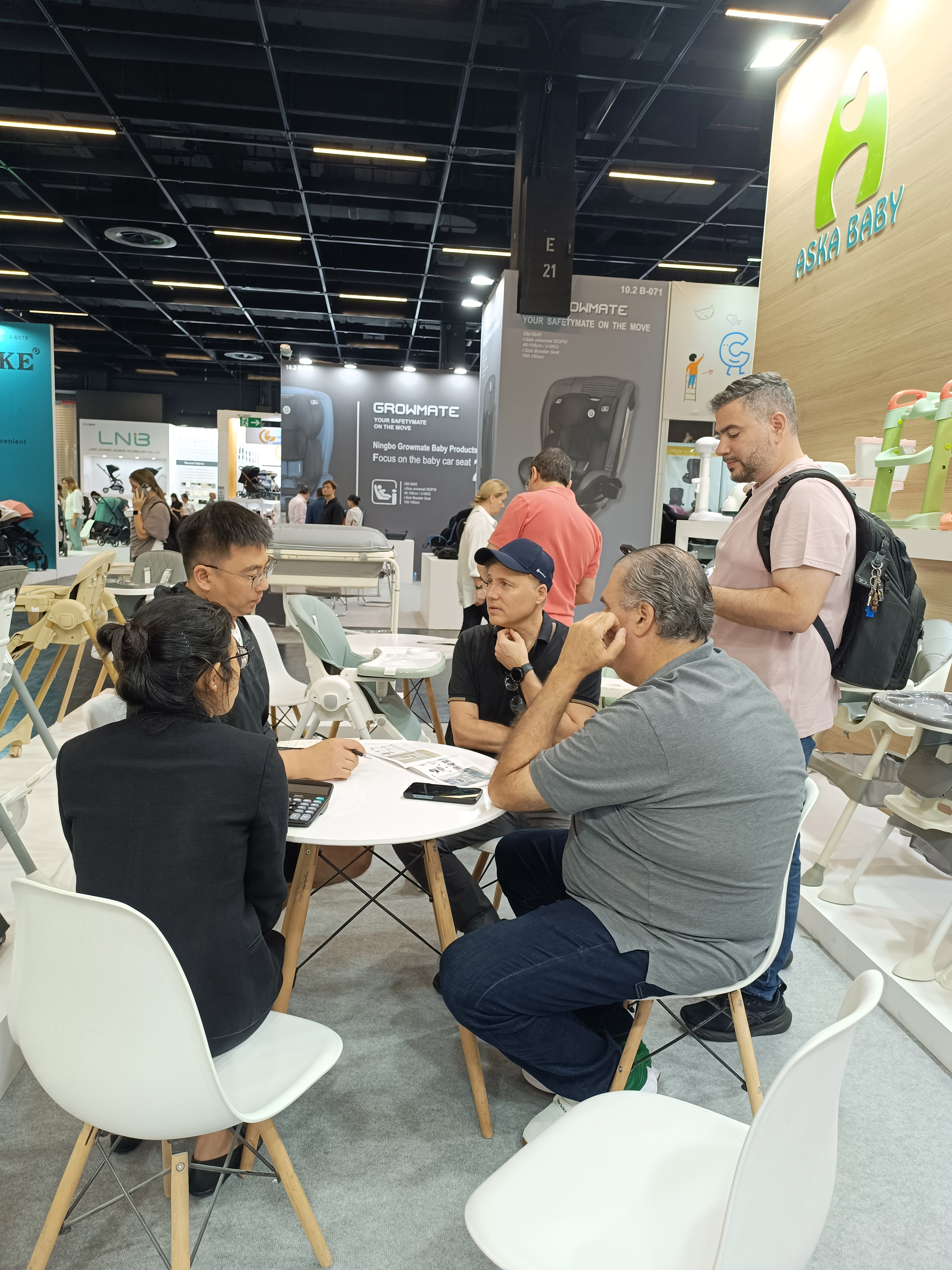 Have a chatting with customer during Cologne Fair