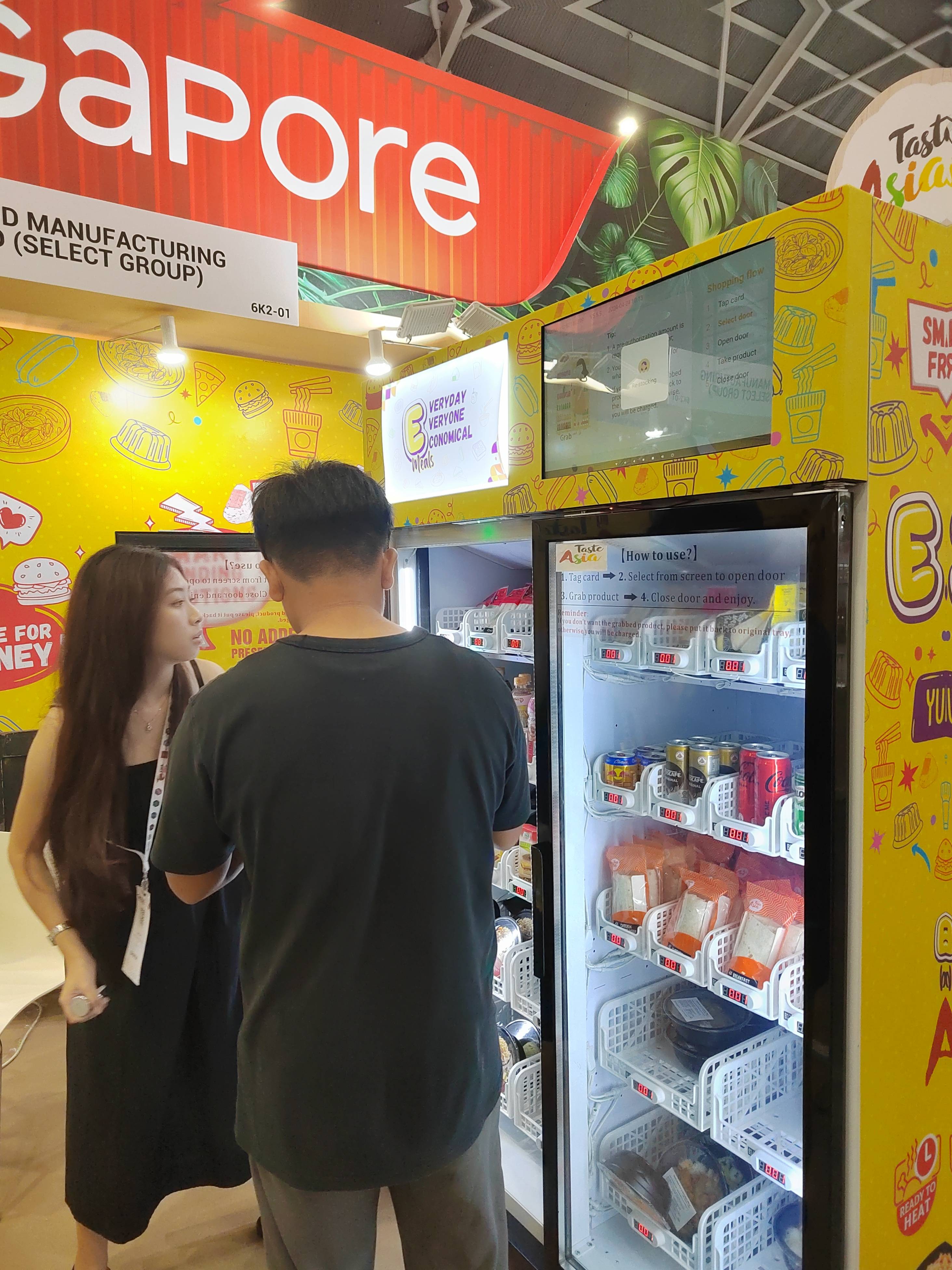 WEIMI Smart Vending Solutions Steal the Show at FHA-Food & Beverage 2024