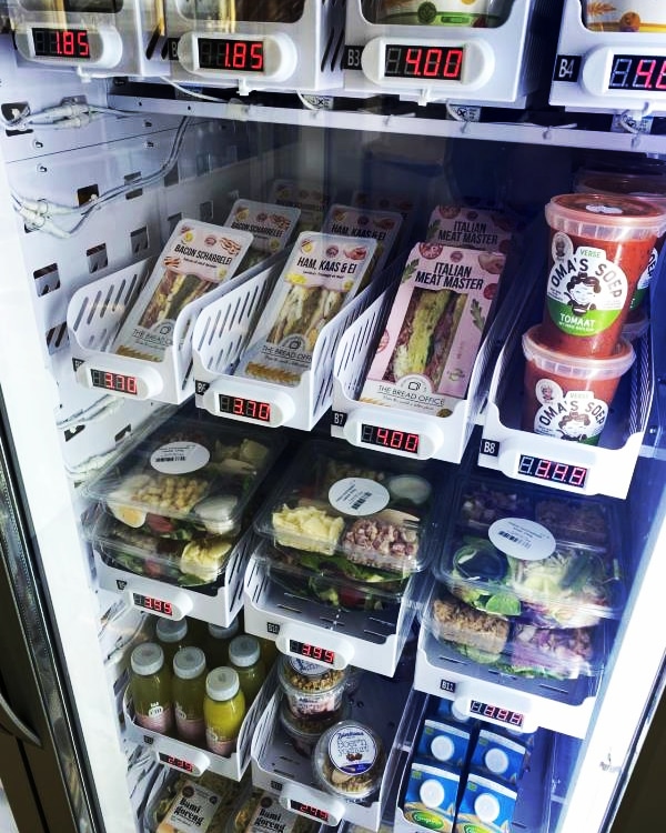Smart fridge vending machines seeling hot food