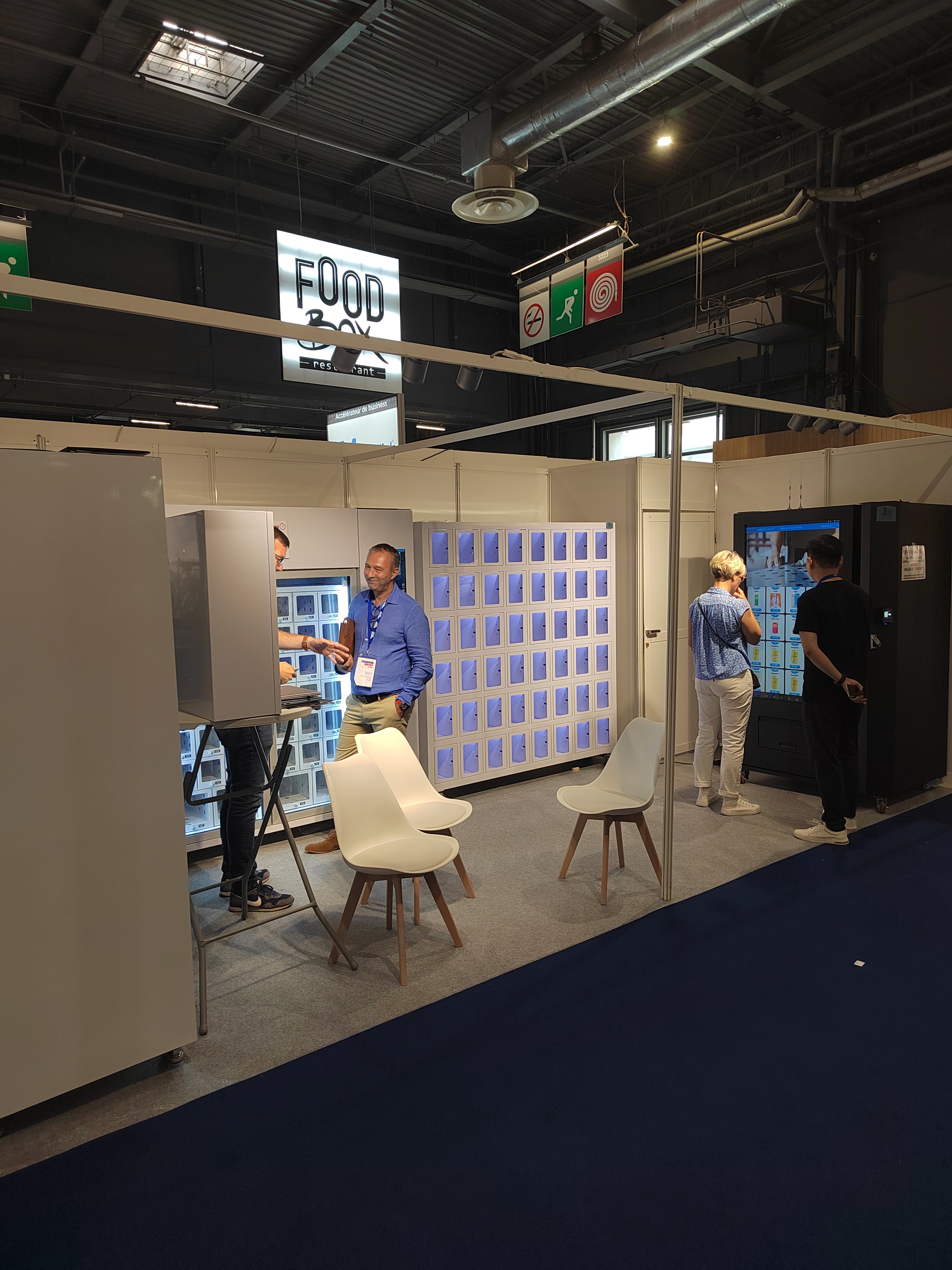 WEIMI mini wall-mounted vending machine at VENDING SHOW 2023 Paris