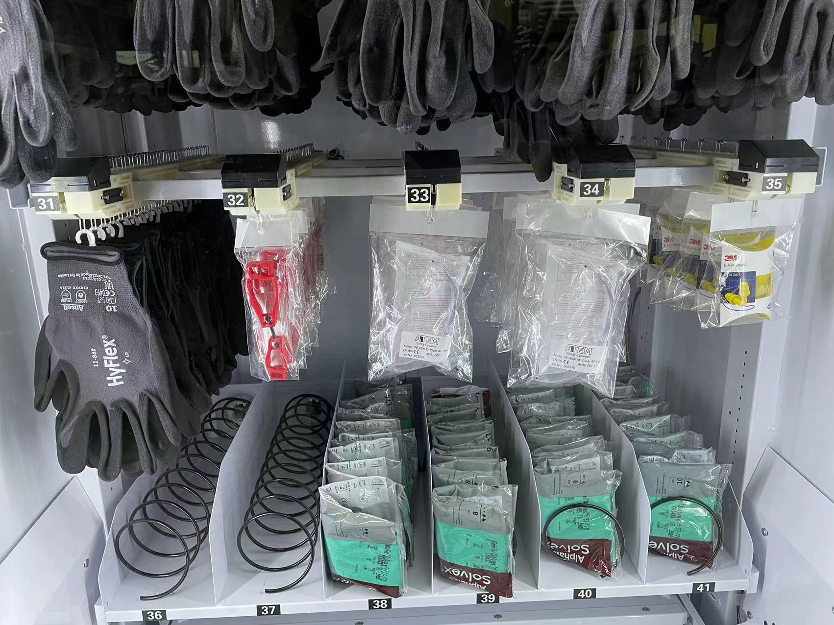 Quality Vending Machine With Command Protocol and SDK ppe vending machine