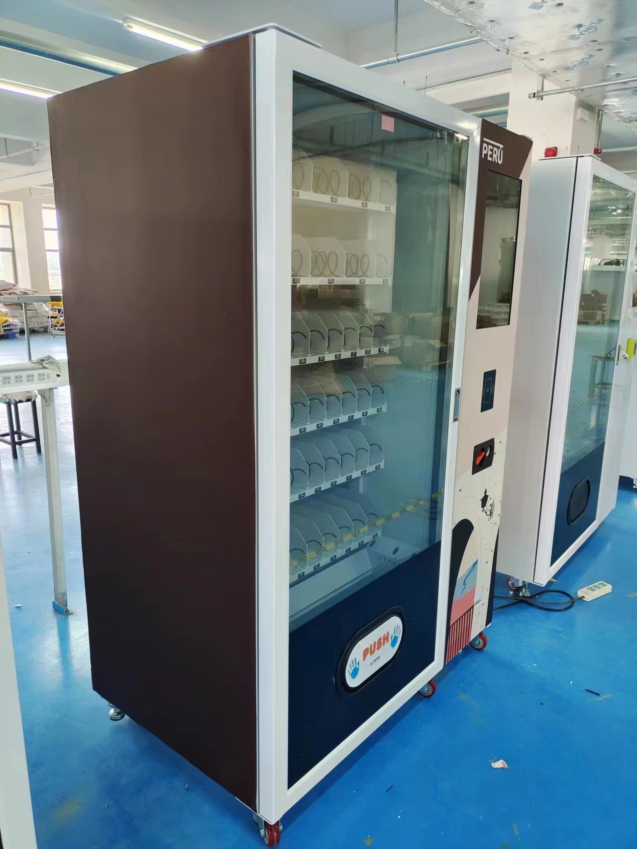 Peru: Customized Snacks and Drinks Vending Machine to Peru