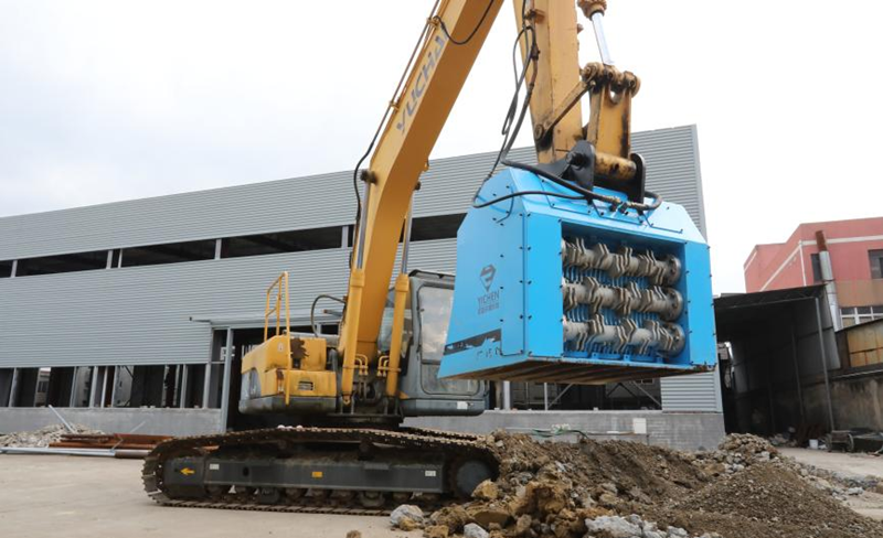 Screening Bucket, Looks Like Digging Bucket, But More Powerful Than It