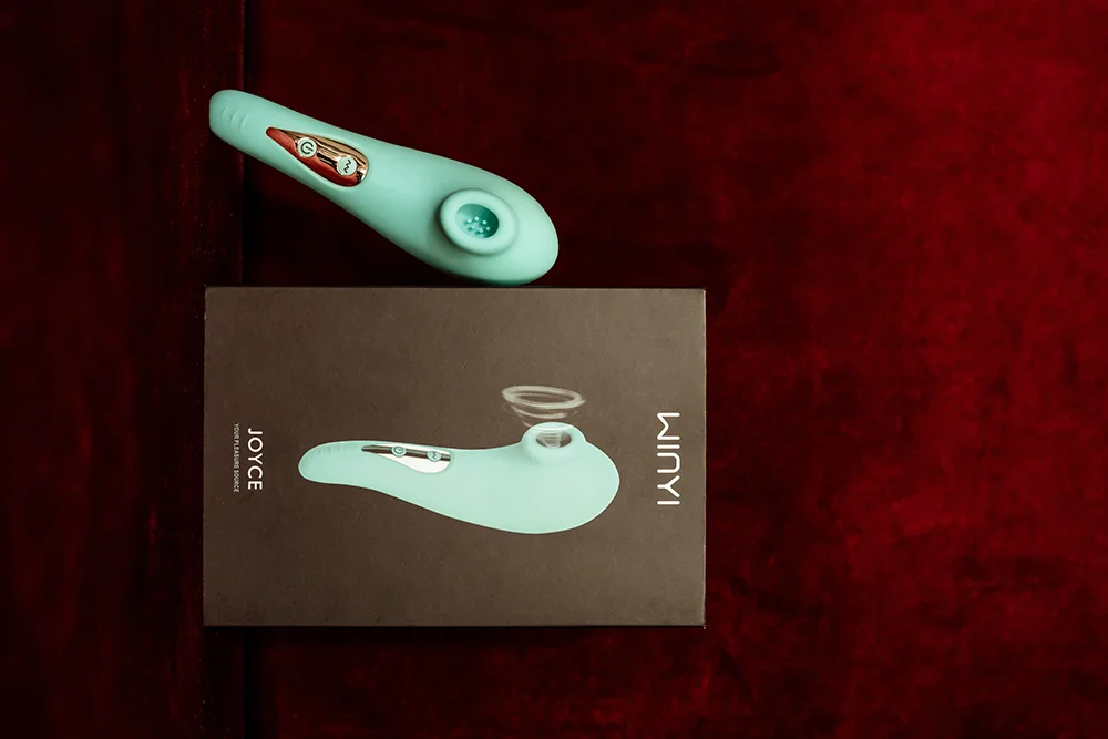 WY0547-WINYI clitoral sucking vibrator supplier