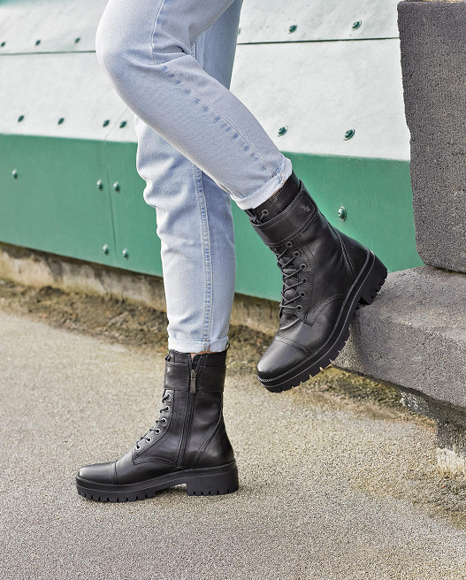 women boot