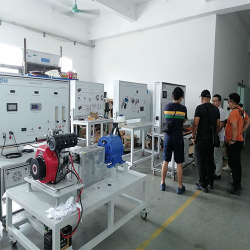 automotive training equipment engine training model