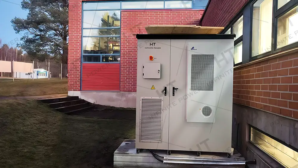 Système de stockage d'énergie industriel et commercial HT InfinitePower