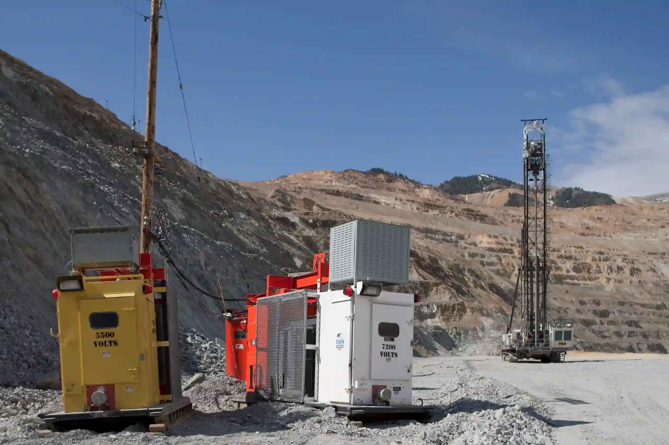 Electricity demand for mining area machinery