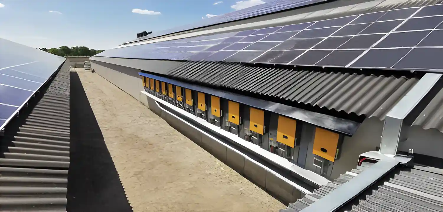 Meerdere energieopslagsystemen combiner samen