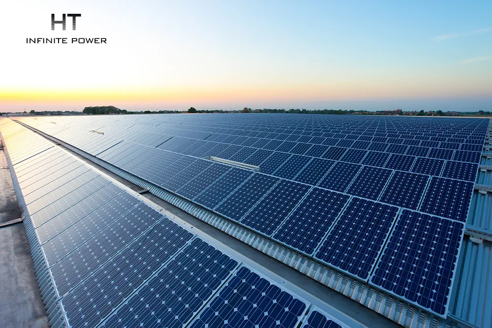 Almacenamiento de energía en paneles fotovoltaicos solares