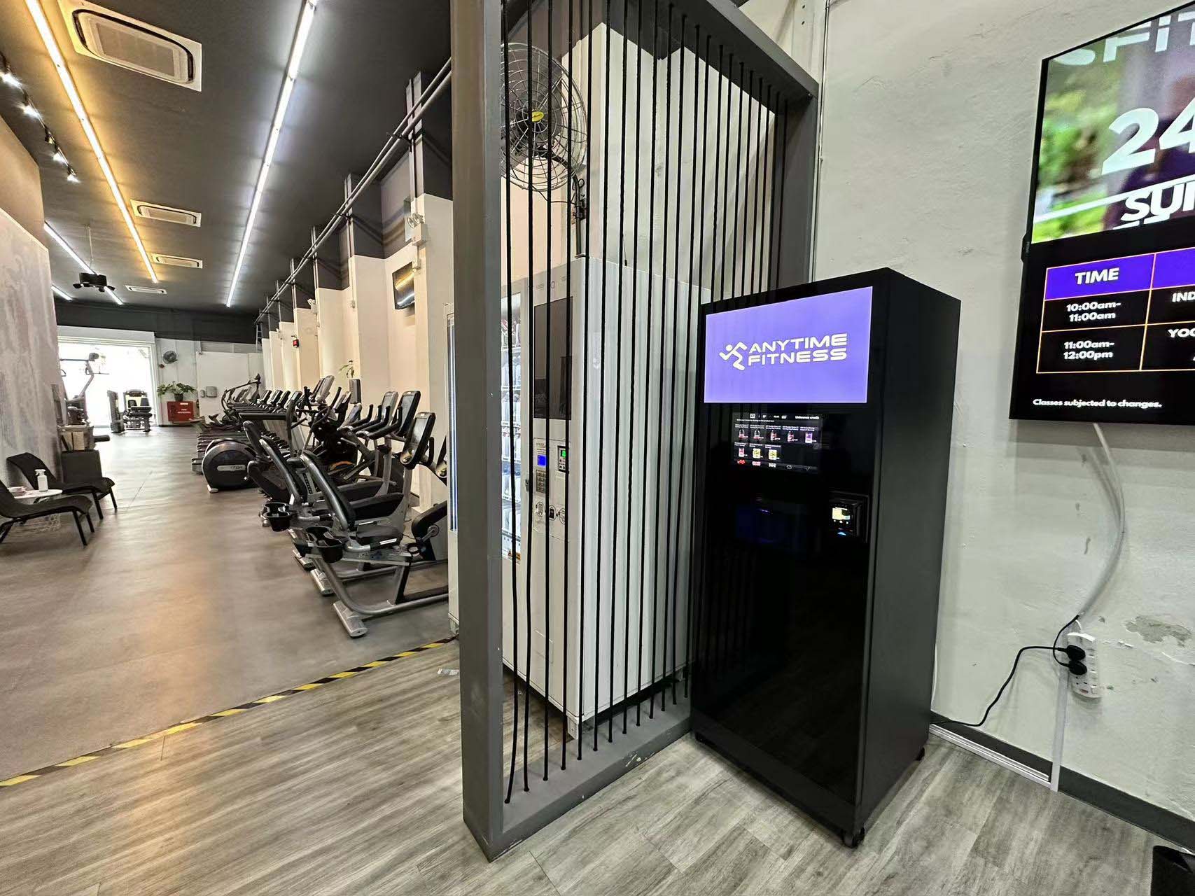 Weimi smart vending machine in gym
