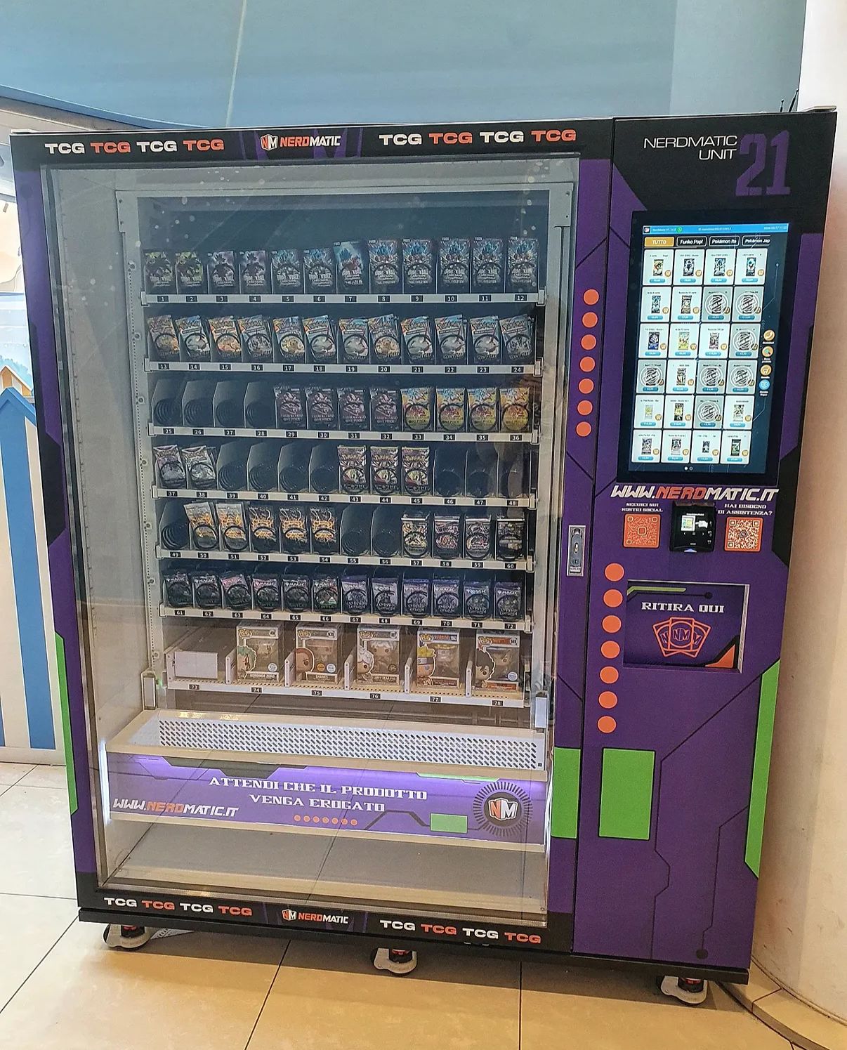 Weimi tcg card vending machine for Italy market